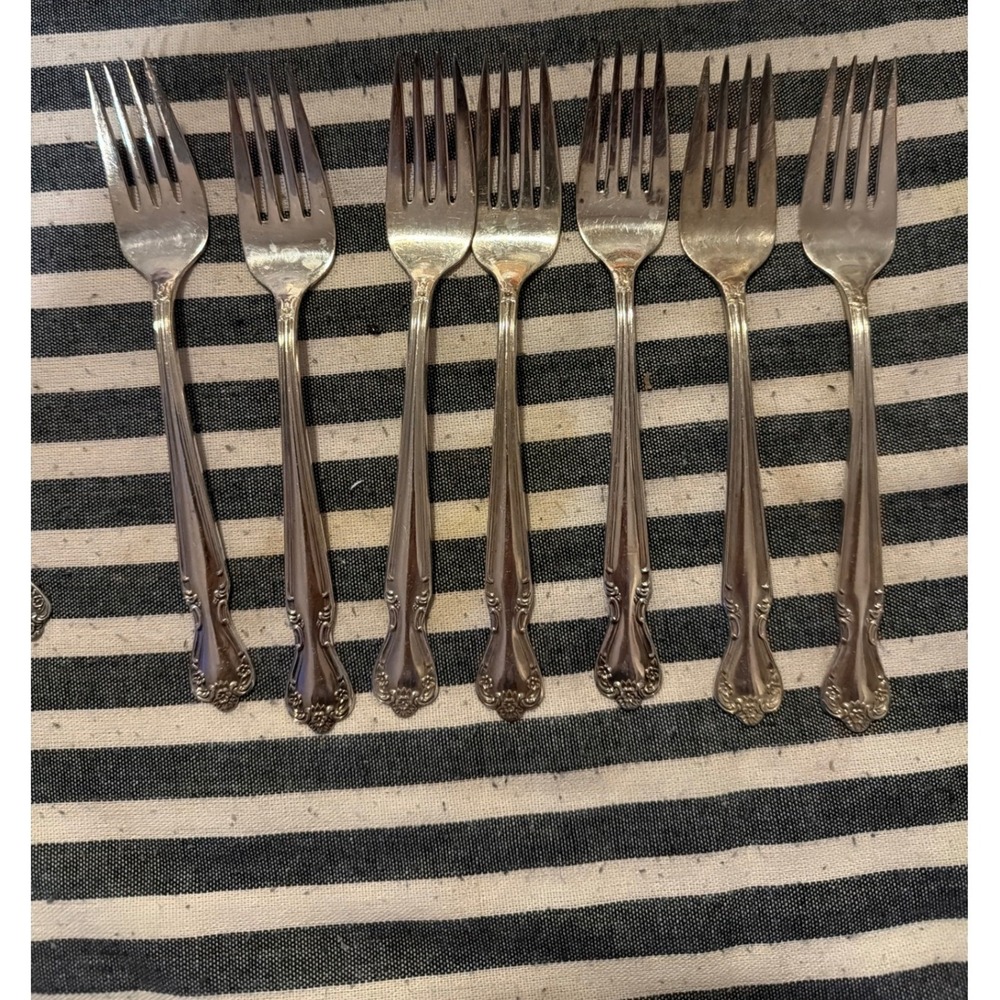 Rogers & Bro Daybreak Silver Plate Dinner Forks Set of 7 Floral Scroll Pattern